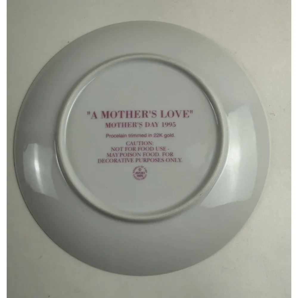 Vintage Avon 1995 Mother's Day Collectors Plate Porcelain with 22 k Trimmed Gold